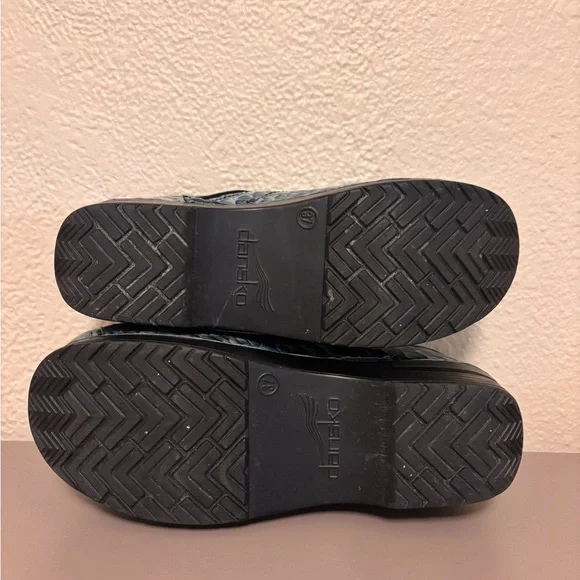 Dansko Blue Patterned Clogs - Picture 6 of 6